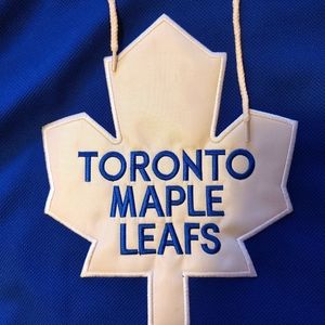 Toronto Maple Leafs kids jersey size l/x l